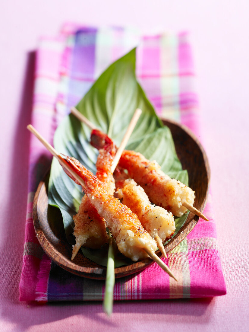 Shrimp and coconut brochettes