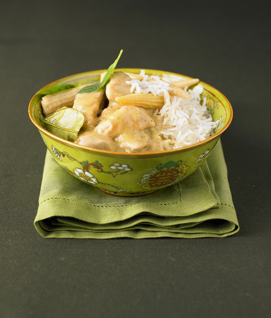 Chicken green curry with basmati rice