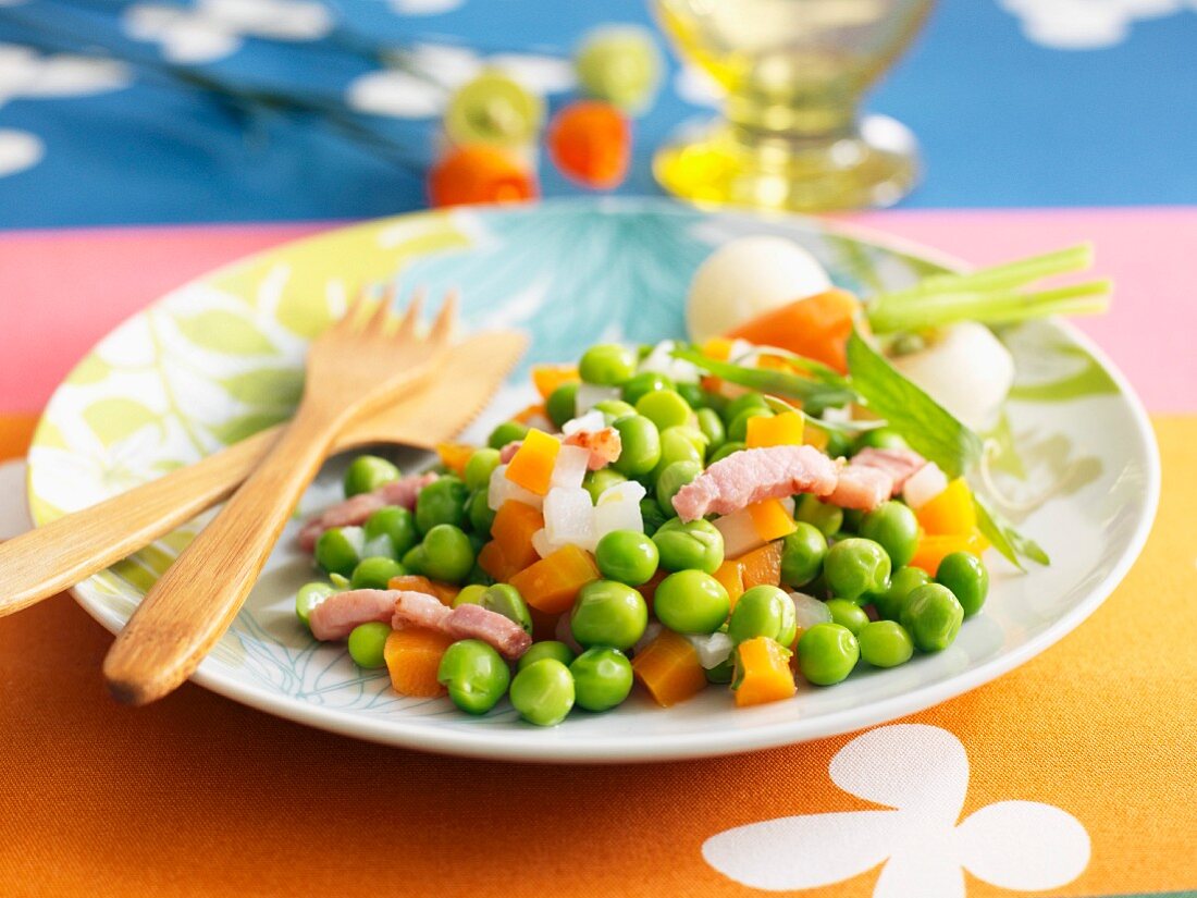 Peas and carrots with diced bacon