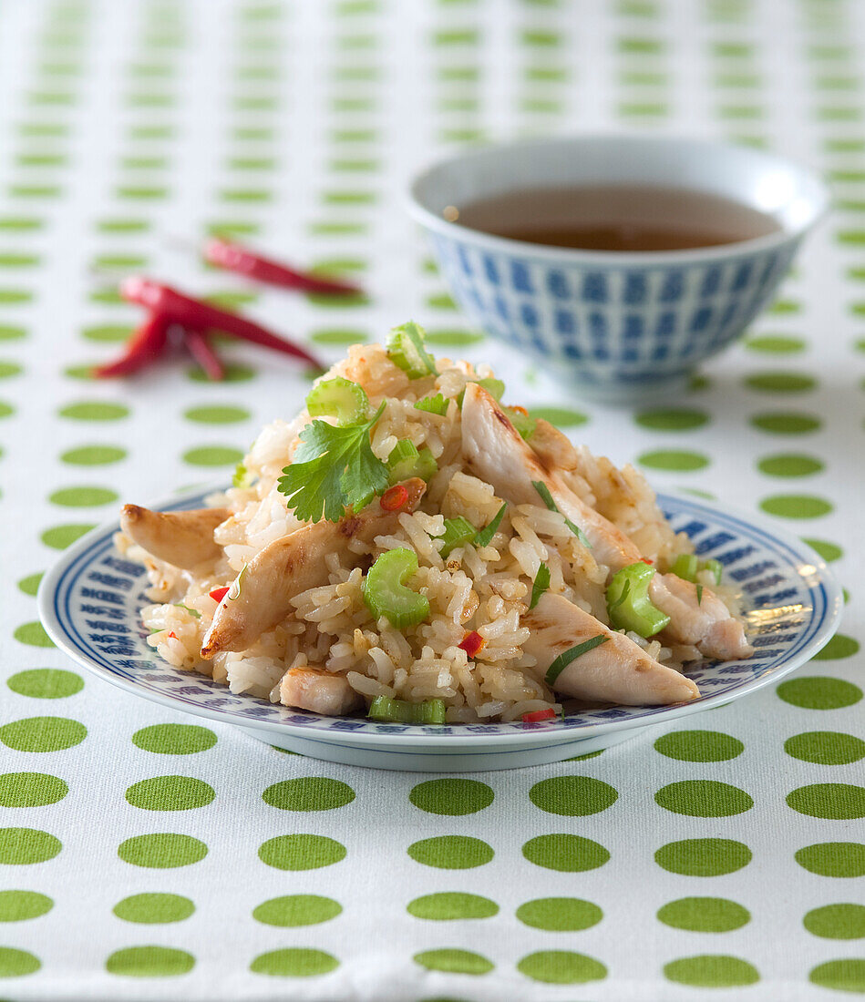 Gebratener Reis mit Hähnchen