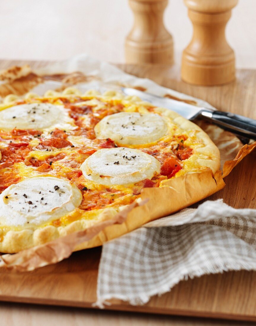 Tomato-Cabécou savoury tart