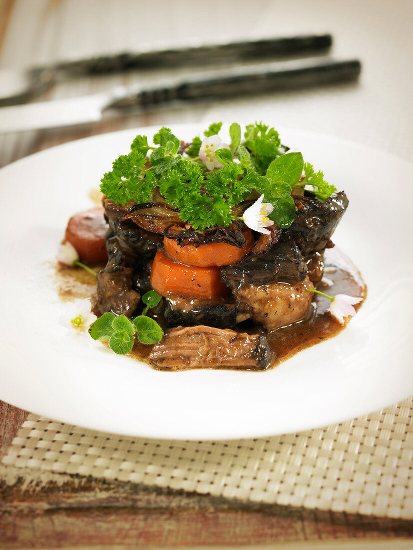 Oxtail with caramelized onions and carrots