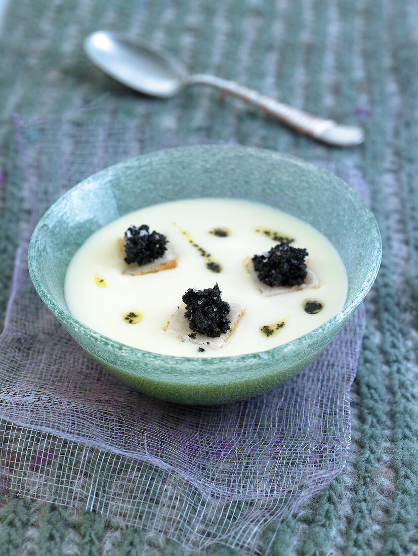 Lauchcremesuppe mit Trüffeln