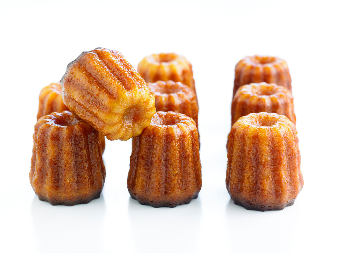 Cannelés de Bordeaux (Miniküchlein mit Karamellkruste, Bordeaux)