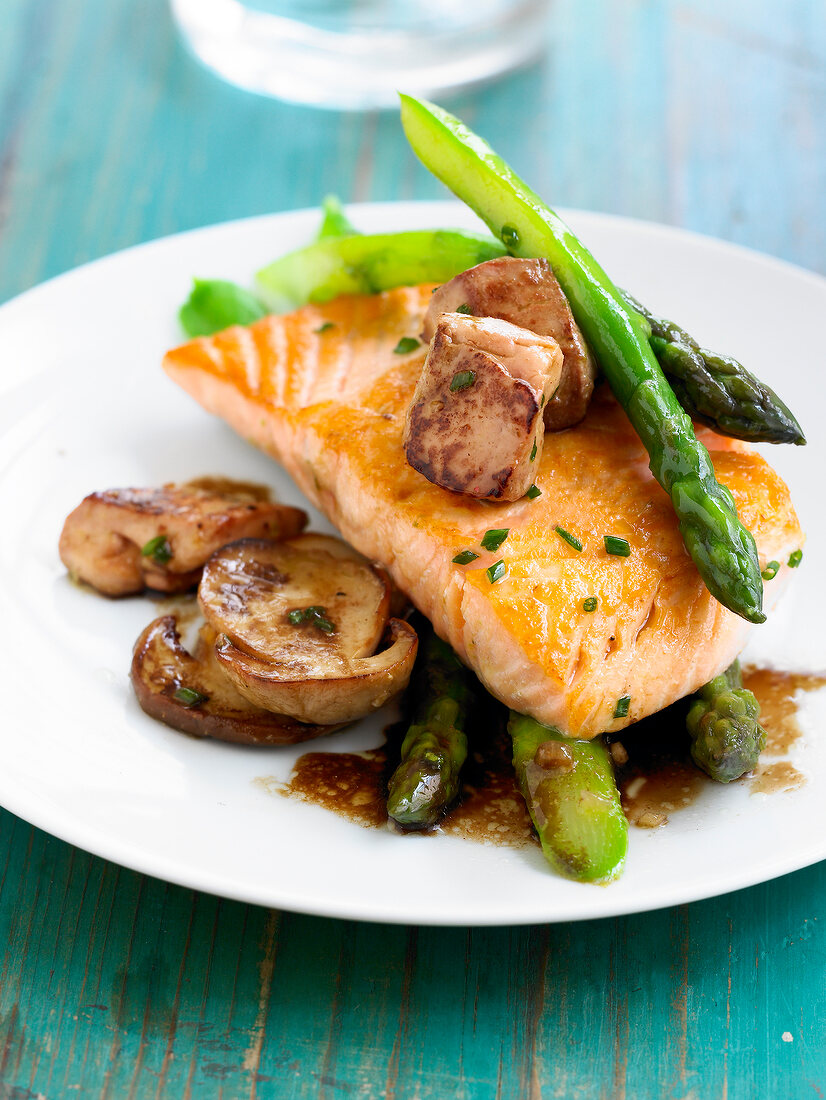 Salmon with pan-fried fresh foie gras,green asparagus and ceps