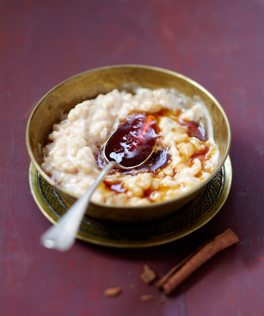 Rice pudding with caramel syrup
