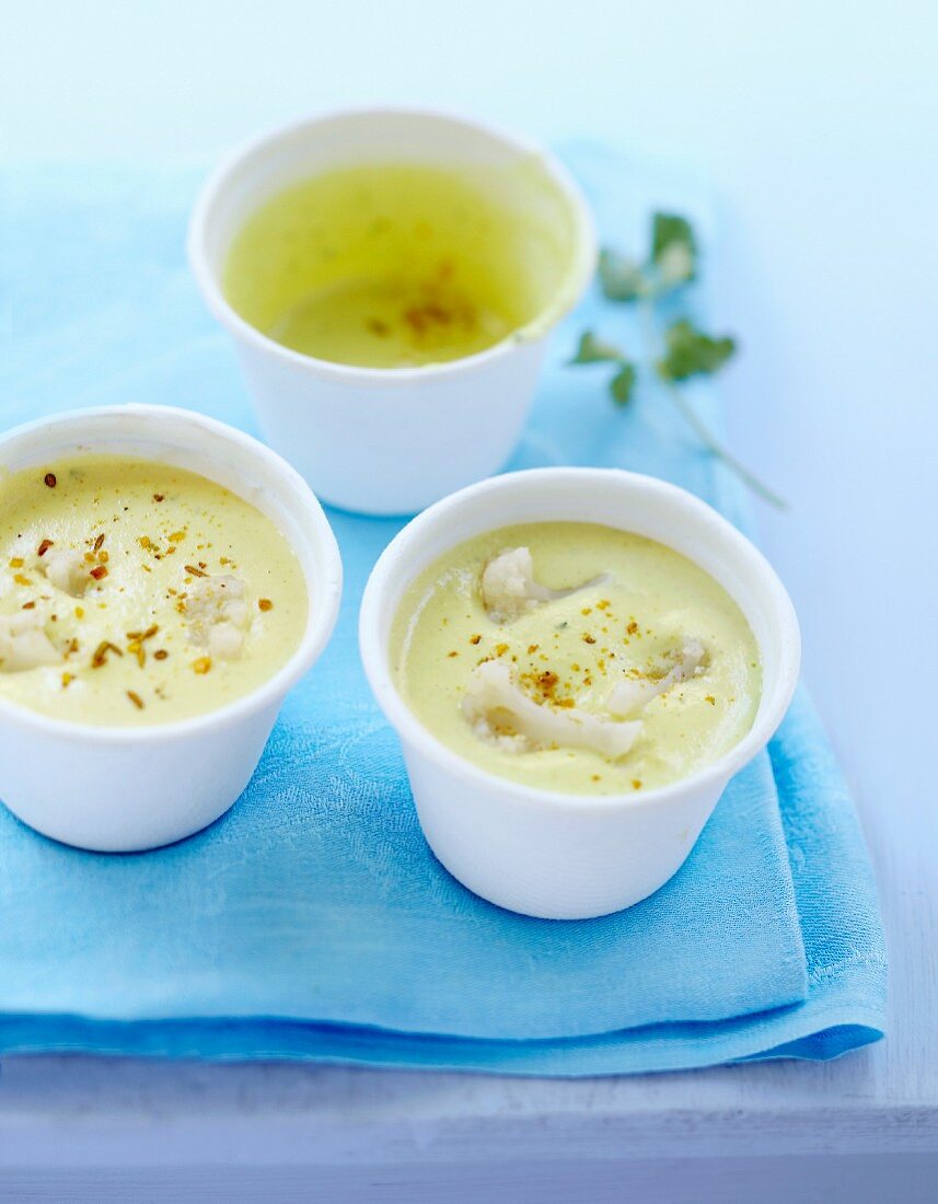 Blumenkohlcremesuppe mit Curry