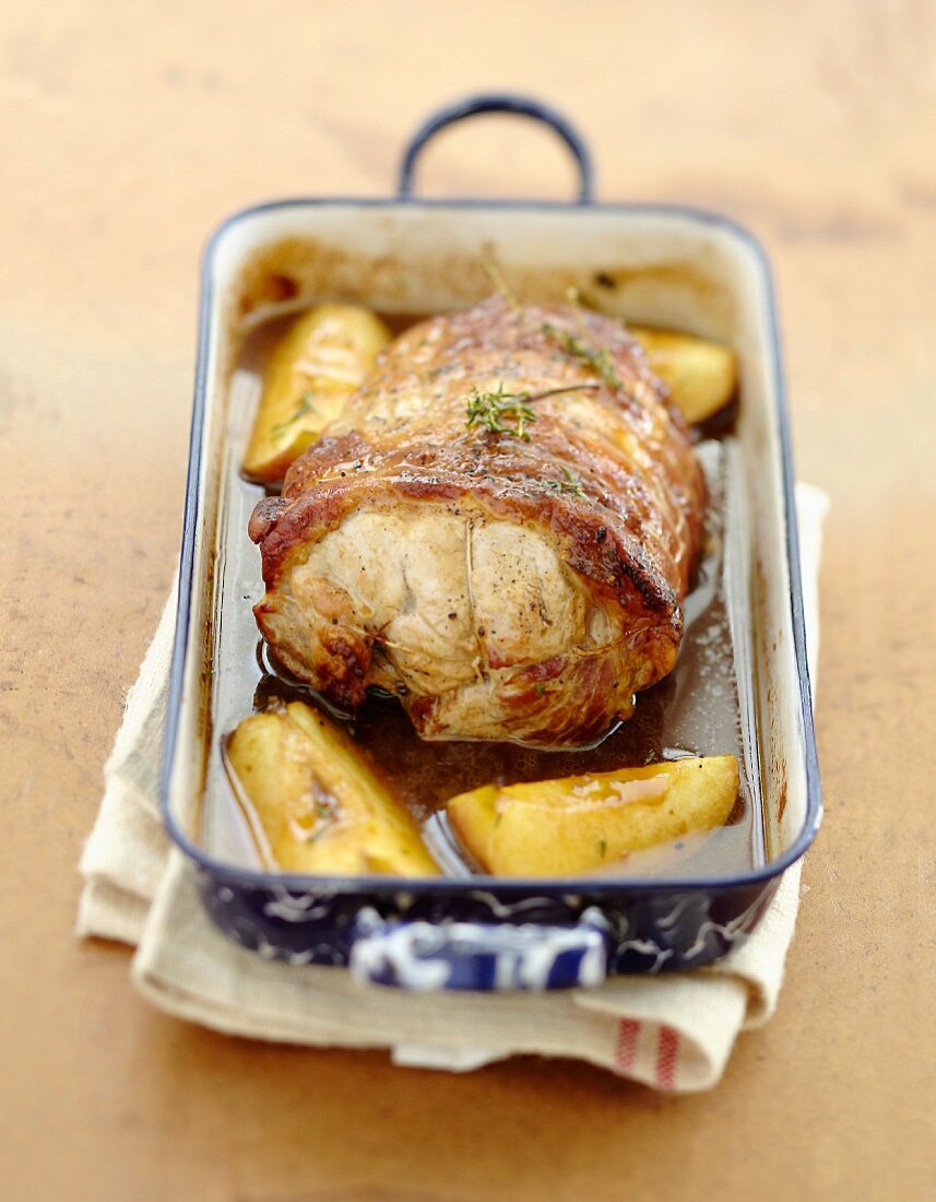 Roast pork with apples and cider