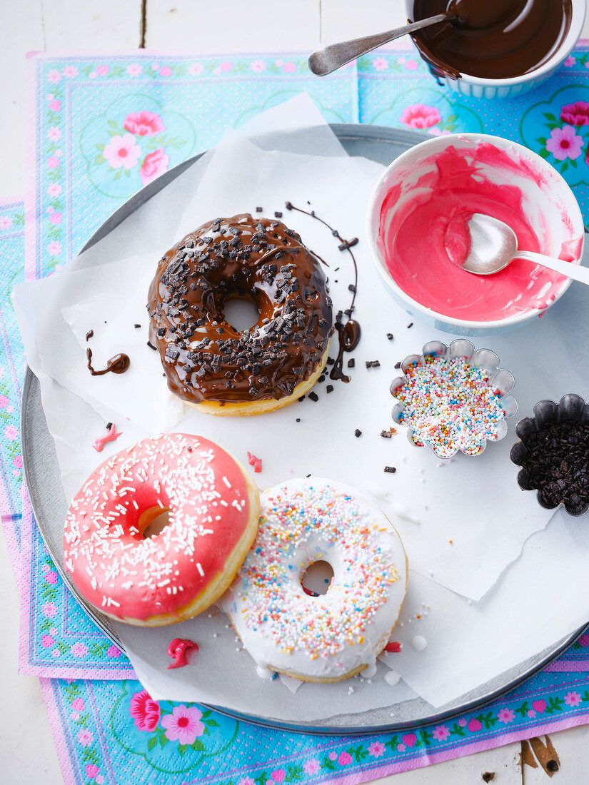 Decorating donuts