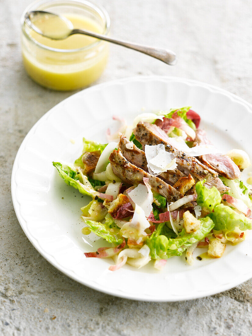Cesar's Salad mit Hähnchenbrust