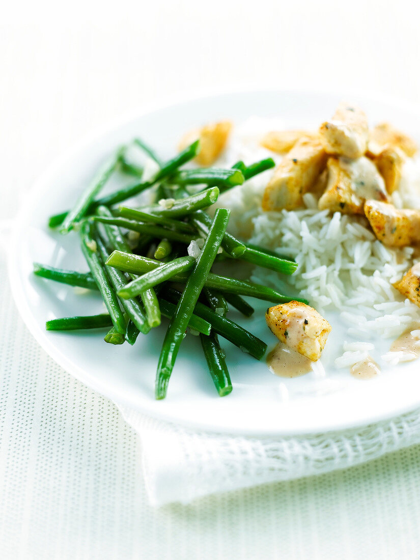 Chicken with groundnut sauce,basmati rice and green beans
