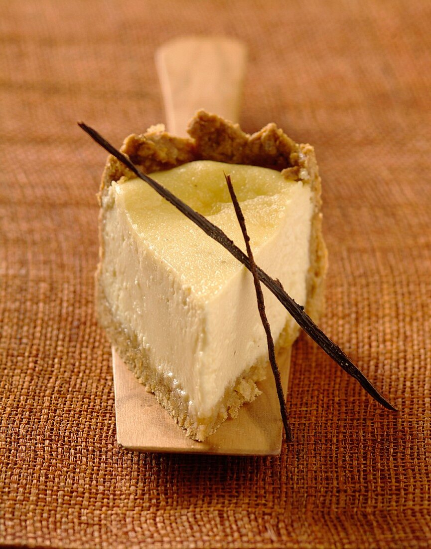 Cinnamon-flavored cheesecake