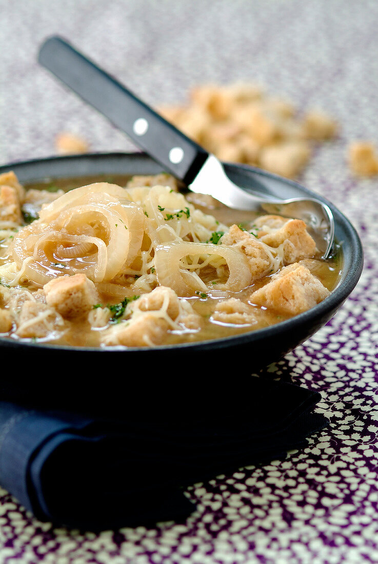 Soupe à l'oignon (Französische Zwiebelsuppe)