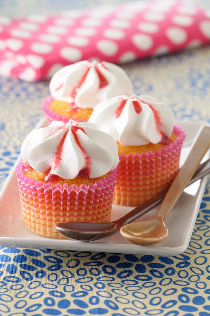 Mini-Erdbeercupcakes