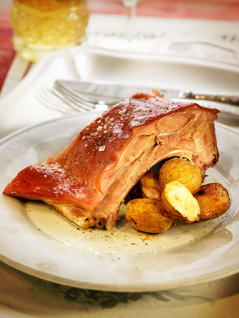 Roasted suckling pig