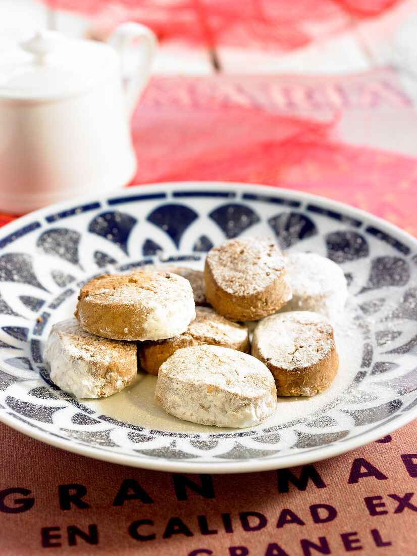 Polvorones (Weihnachtliches Schmalzgebäck)