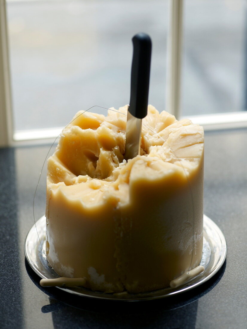 Bloc of honey from Jura , Deruelle dairy chop