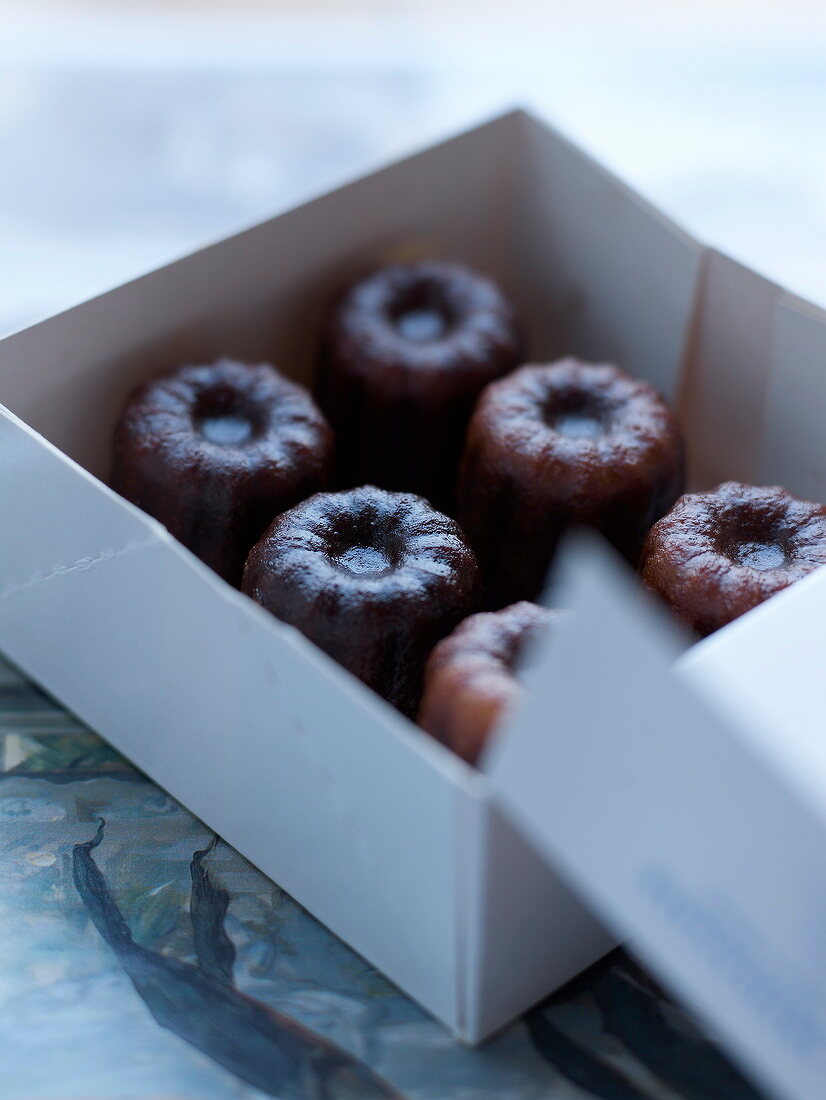 Cannelés de Bordeaux (Minigugelhupf, Frankreich)