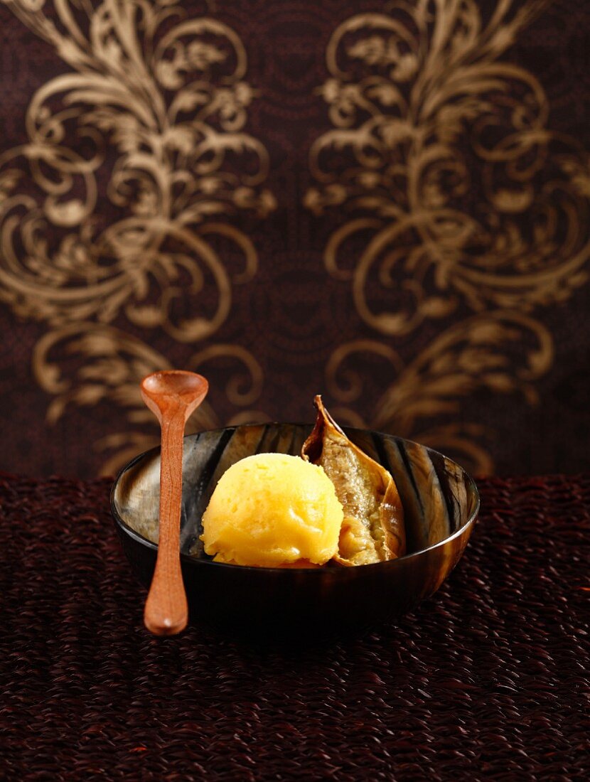 Passion fruit sorbet with fried banana