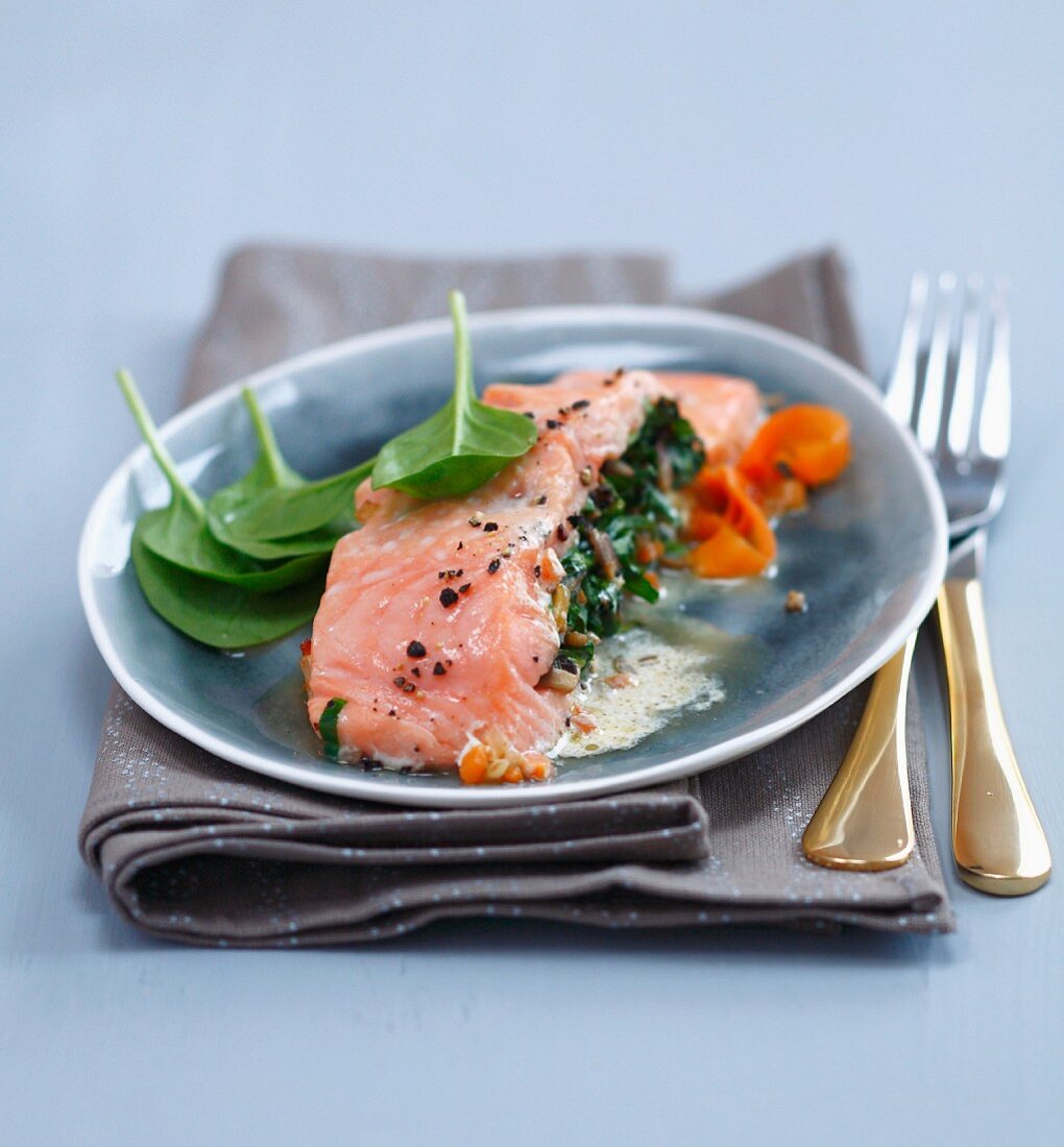 Salmon fillet with a herb filling