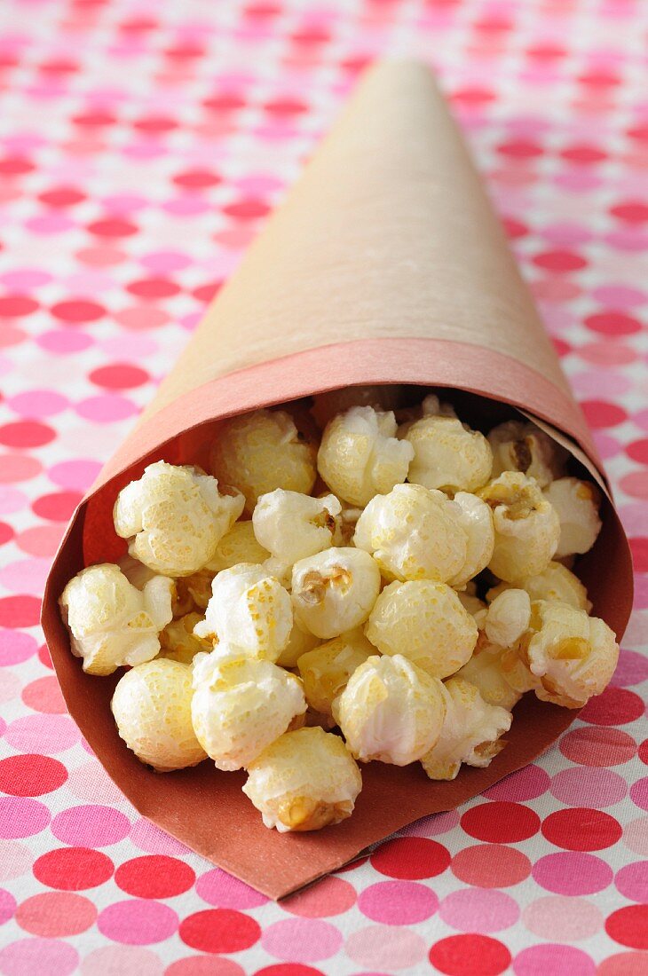 Popcorn in einer Tüte