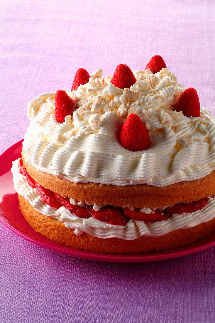 Strawberry and cream sponge cake