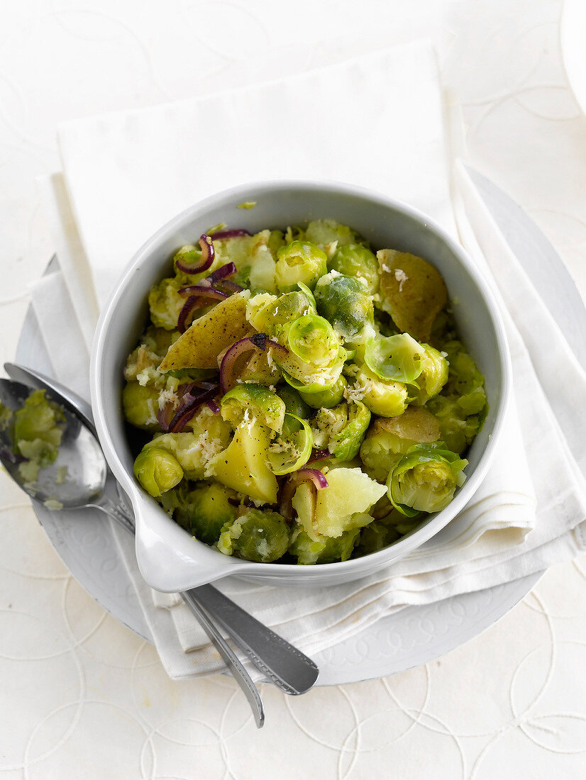 Brussels sprouts with potatoes