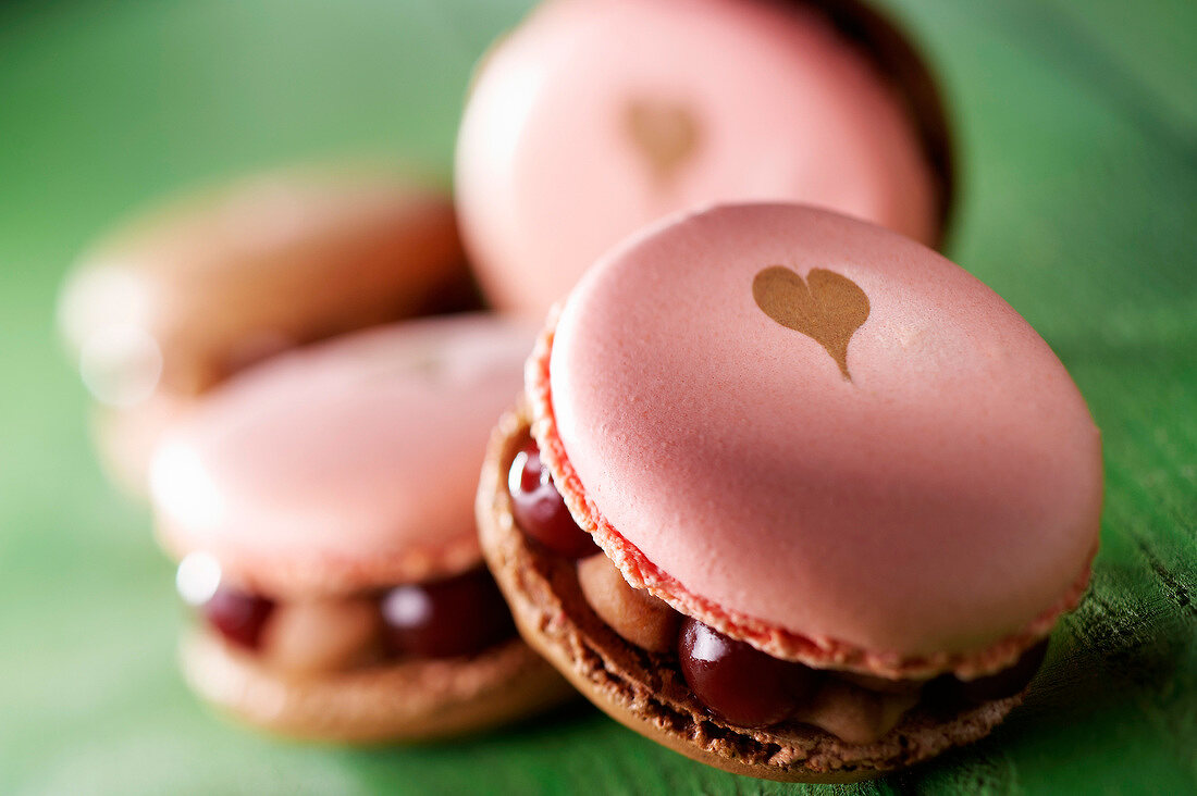 Chestnut cream and griottine macaroons