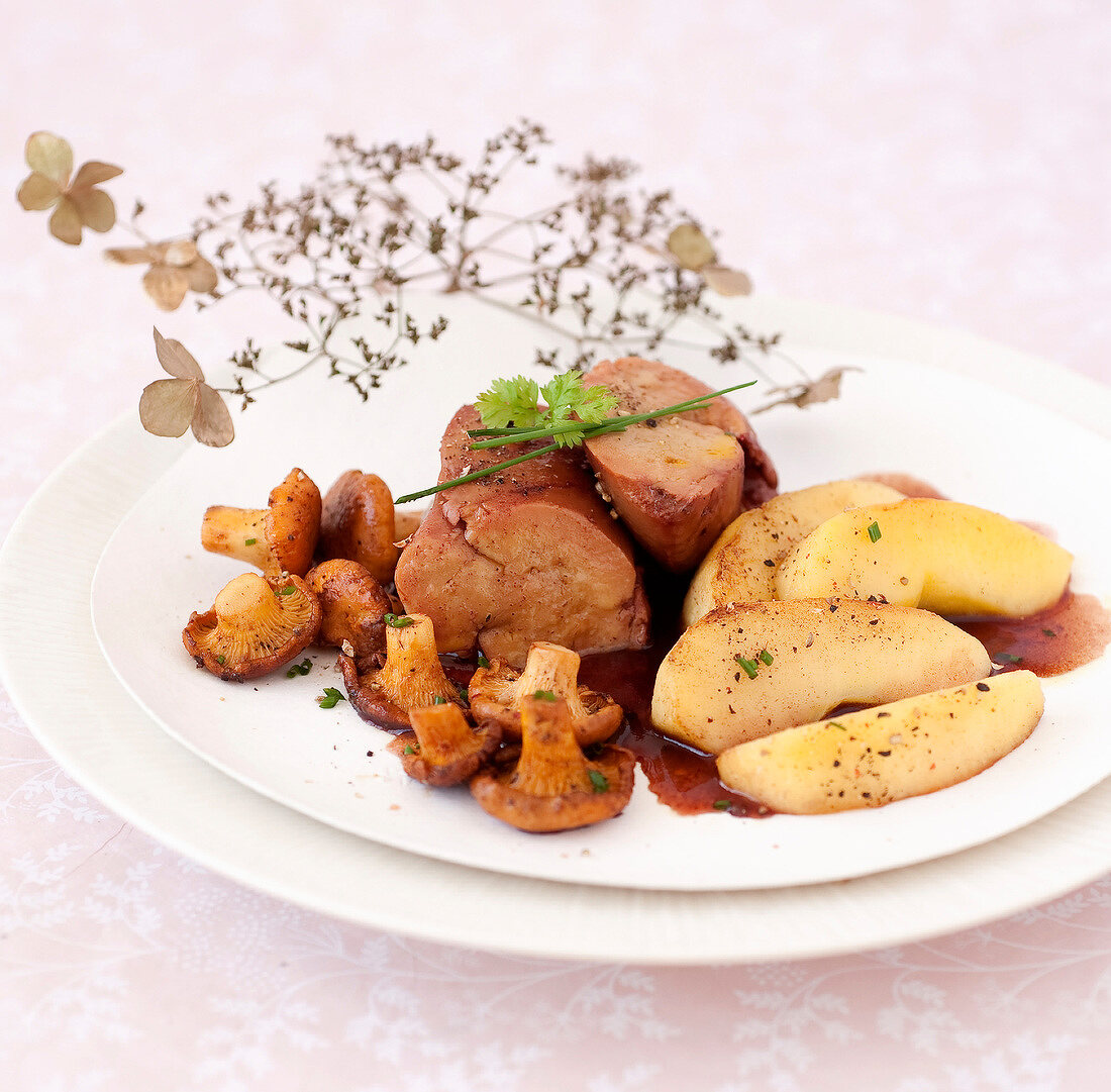 Poached and chilled foie gras with pan-fried chanterelles and apples