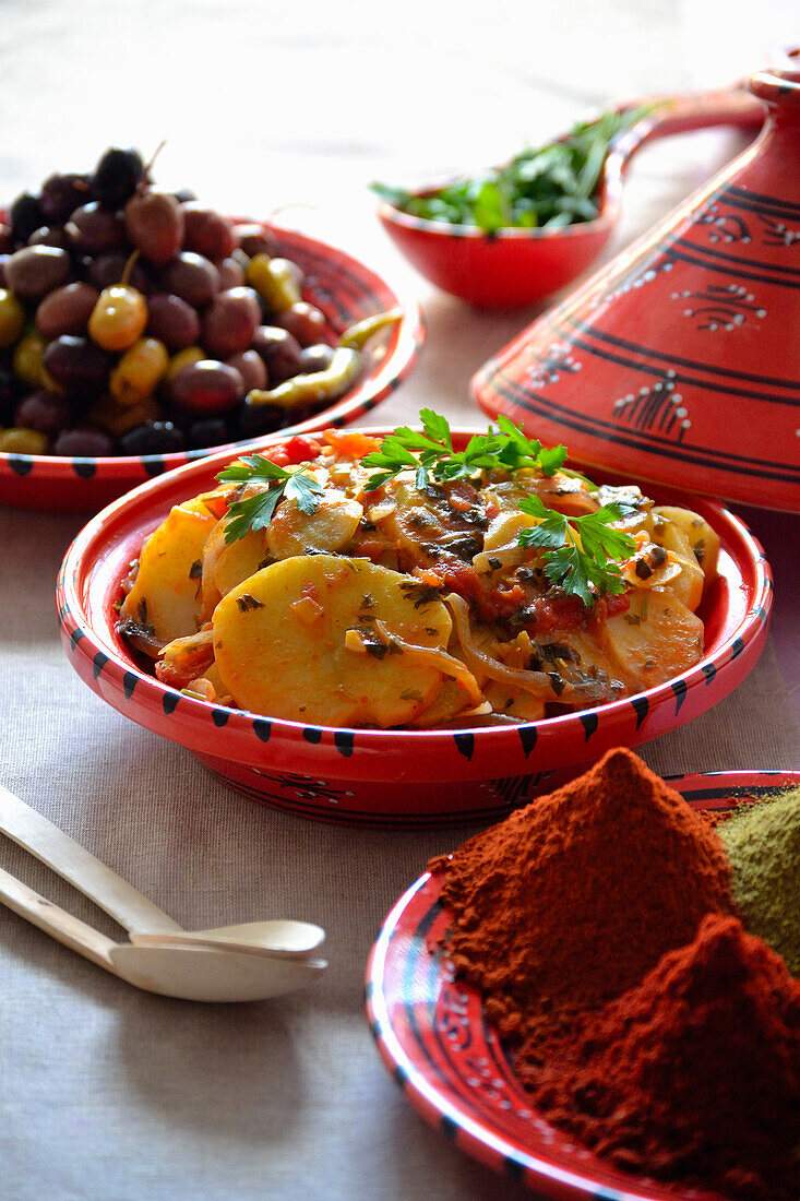 Batata koucha (marokkanischer Kartoffelauflauf)