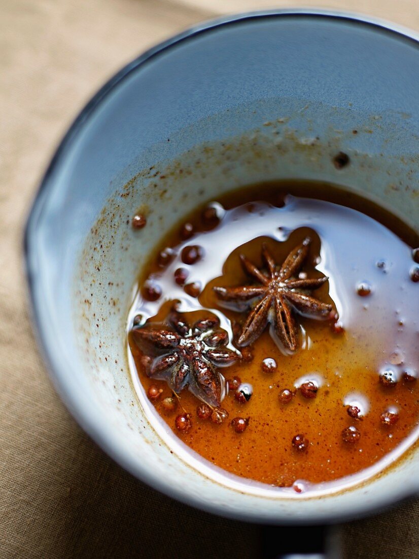 Spicy honey,citrus fruit juice,star anise,cinnamon and Sechuan pepper syrup