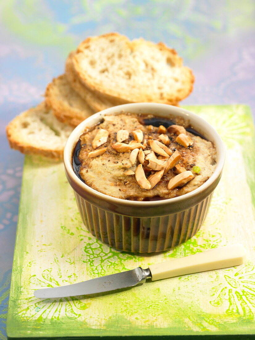 Leek and almond spread
