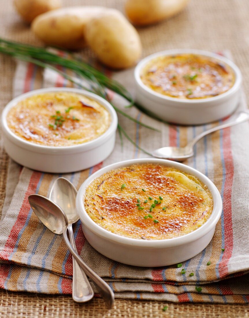 Herzhafte Kartoffel-Creme Brulée