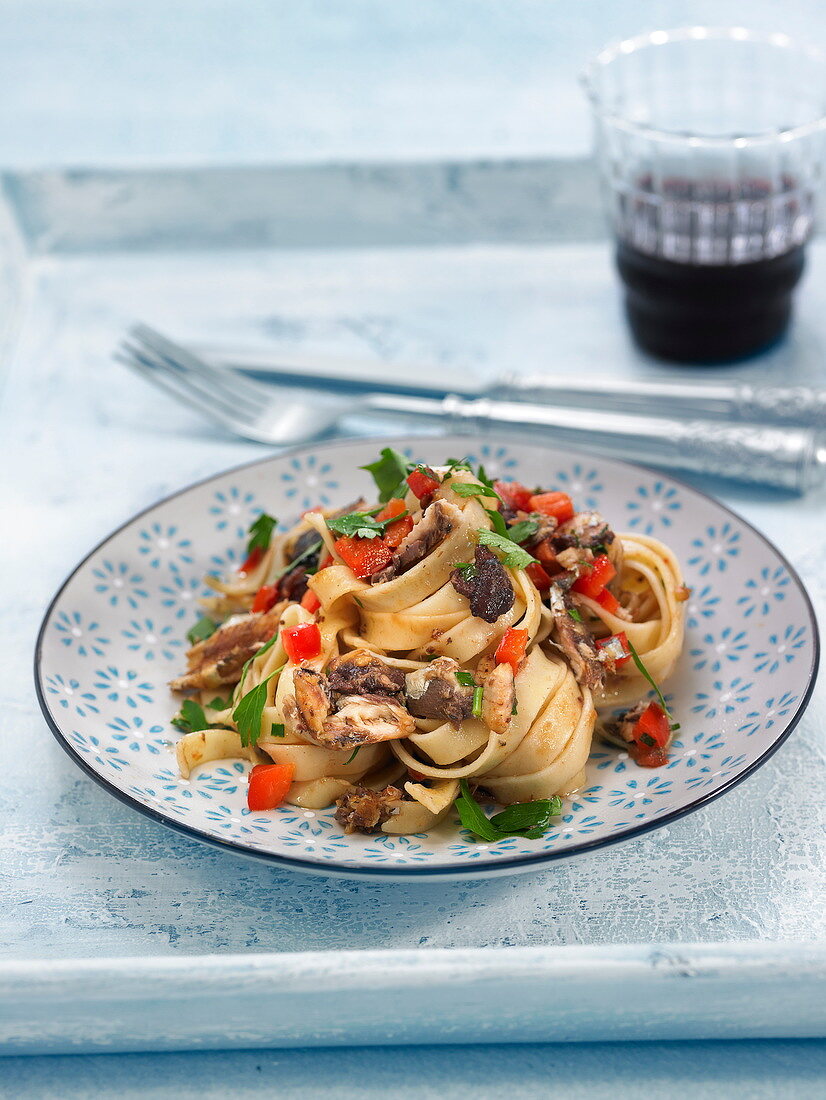 Tagliatelle mit Hähnchen und Pilzen