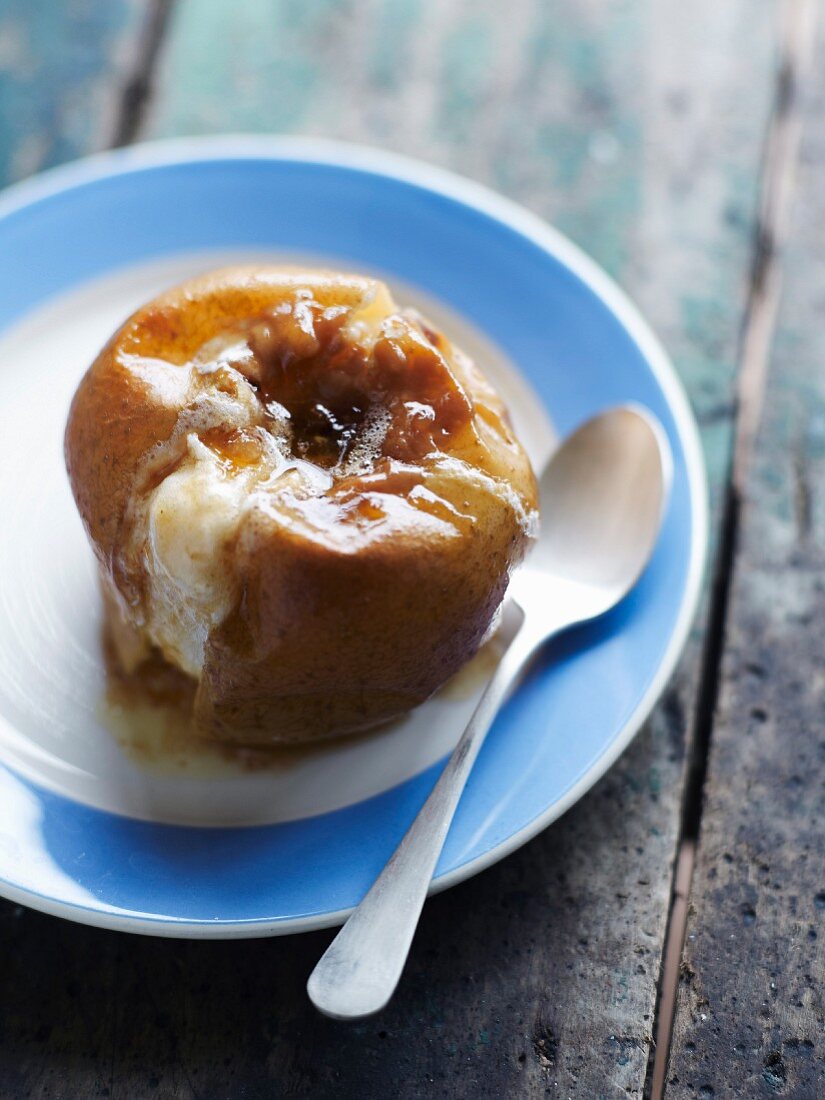 Bratapfel mit Salzbutterkaramell