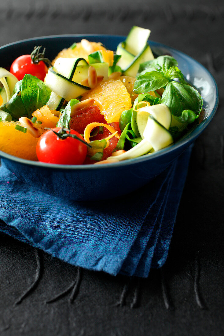Gemischter Salat mit Zitrusfrüchten