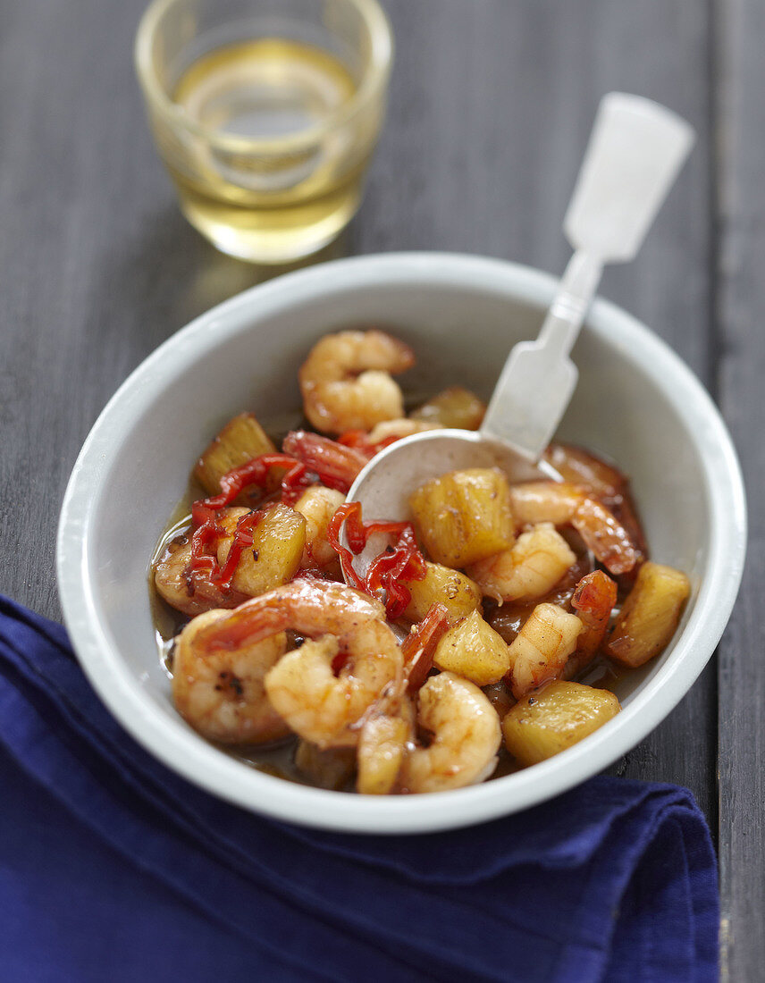 Sauteed shrimps and pineapple caramelized with vanilla