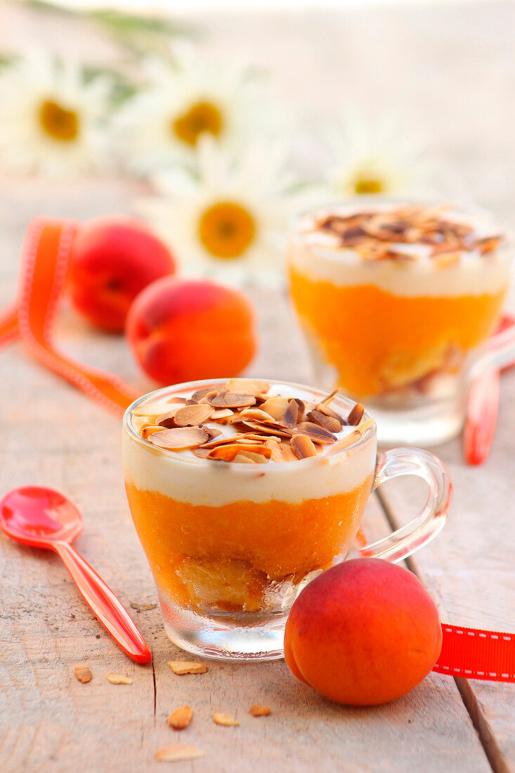 Stewed apricots with almond cream