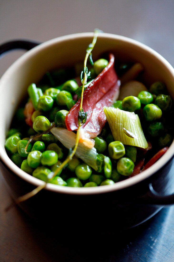 Pea and smoked duck breast casserole