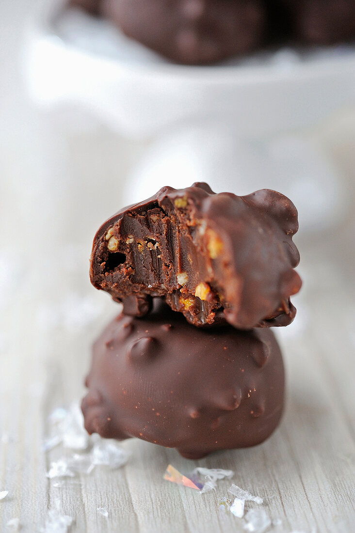 Schokoladen-Erdnuss-Konfekt