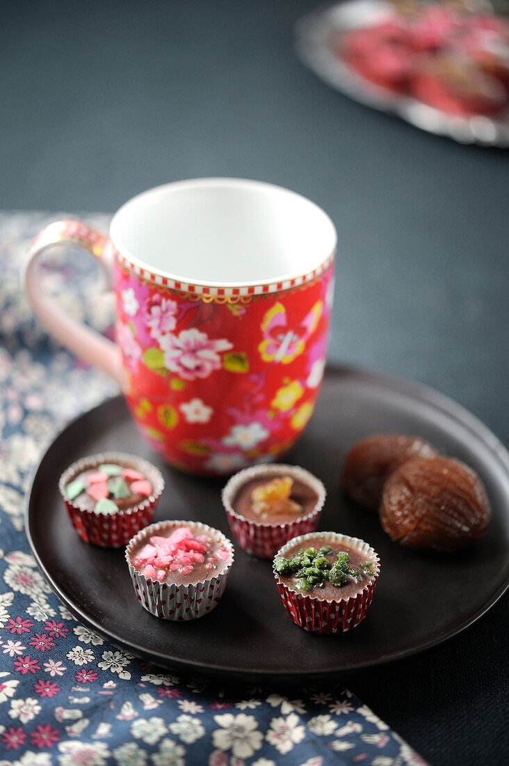 Small paper cup truffles