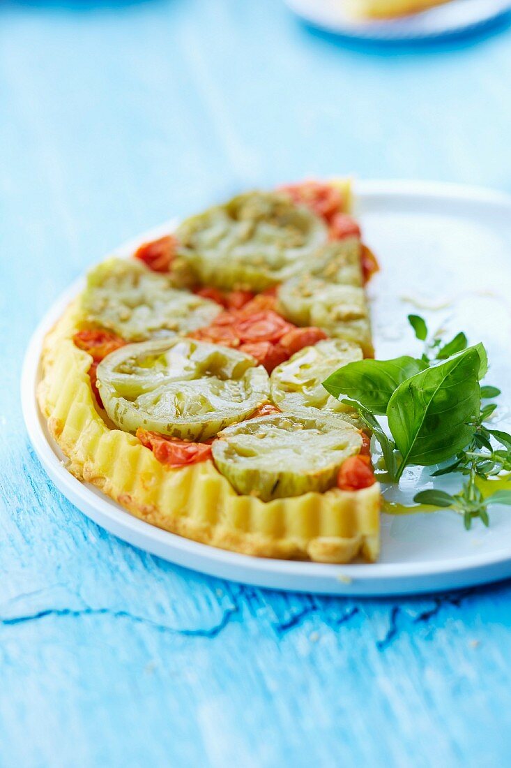 Green and red tomato savoury tart