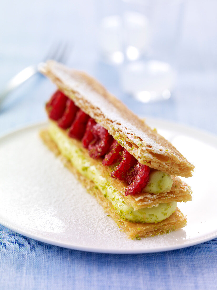 quick peach & raspberry mille feuille - Lost in Food