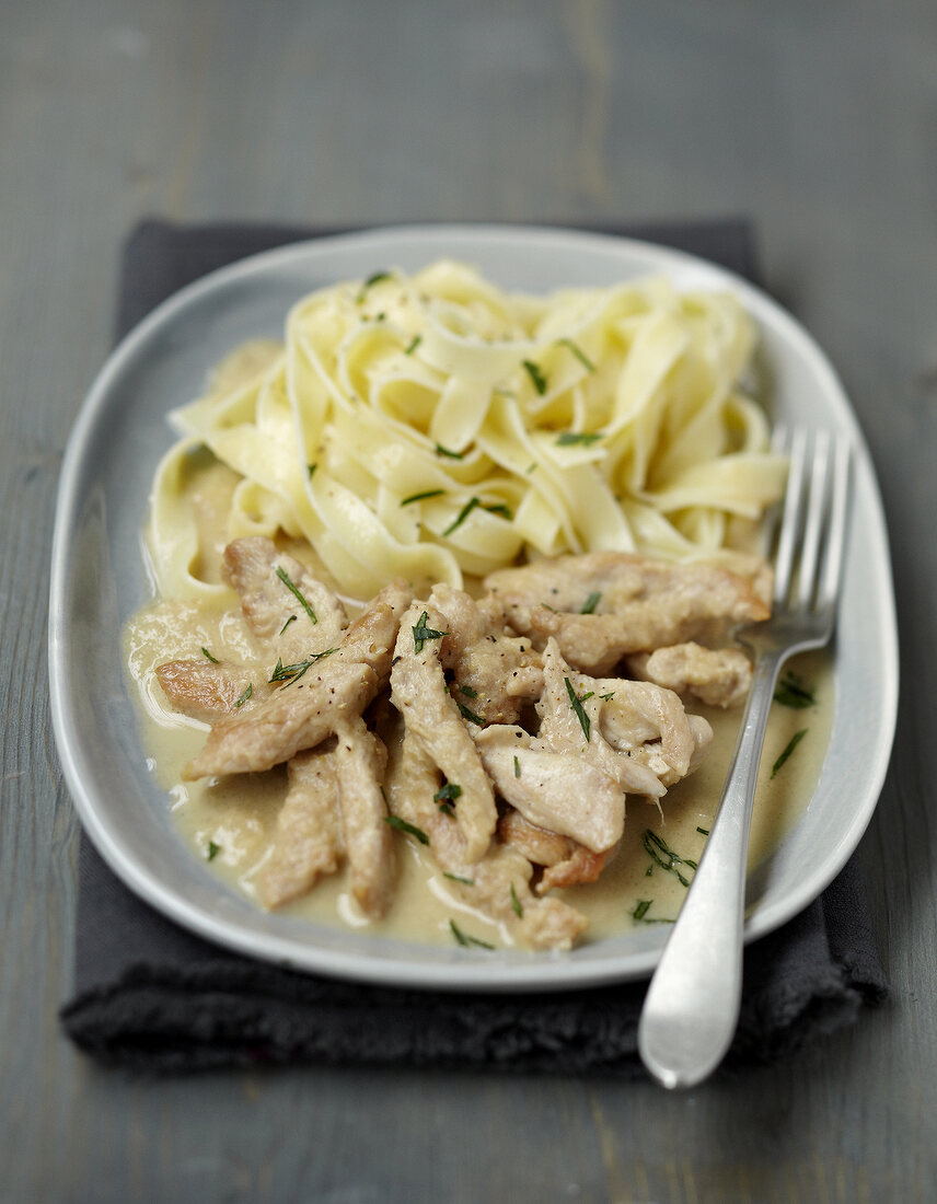 Turkey and tagliatelles in cider butter sauce