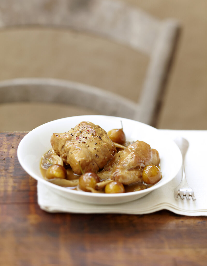 Rabbit sauteed with beer and mirabelle plums