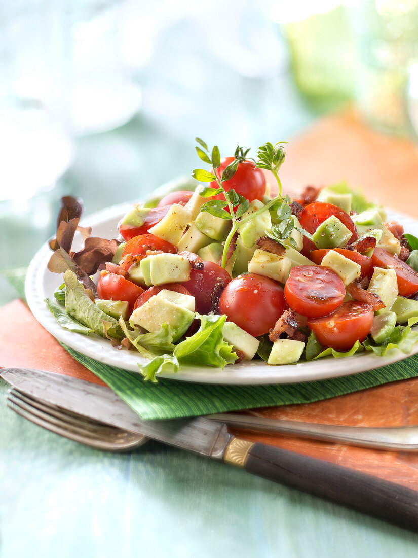 Avocado,tomato and vinaigry diced bacon salad