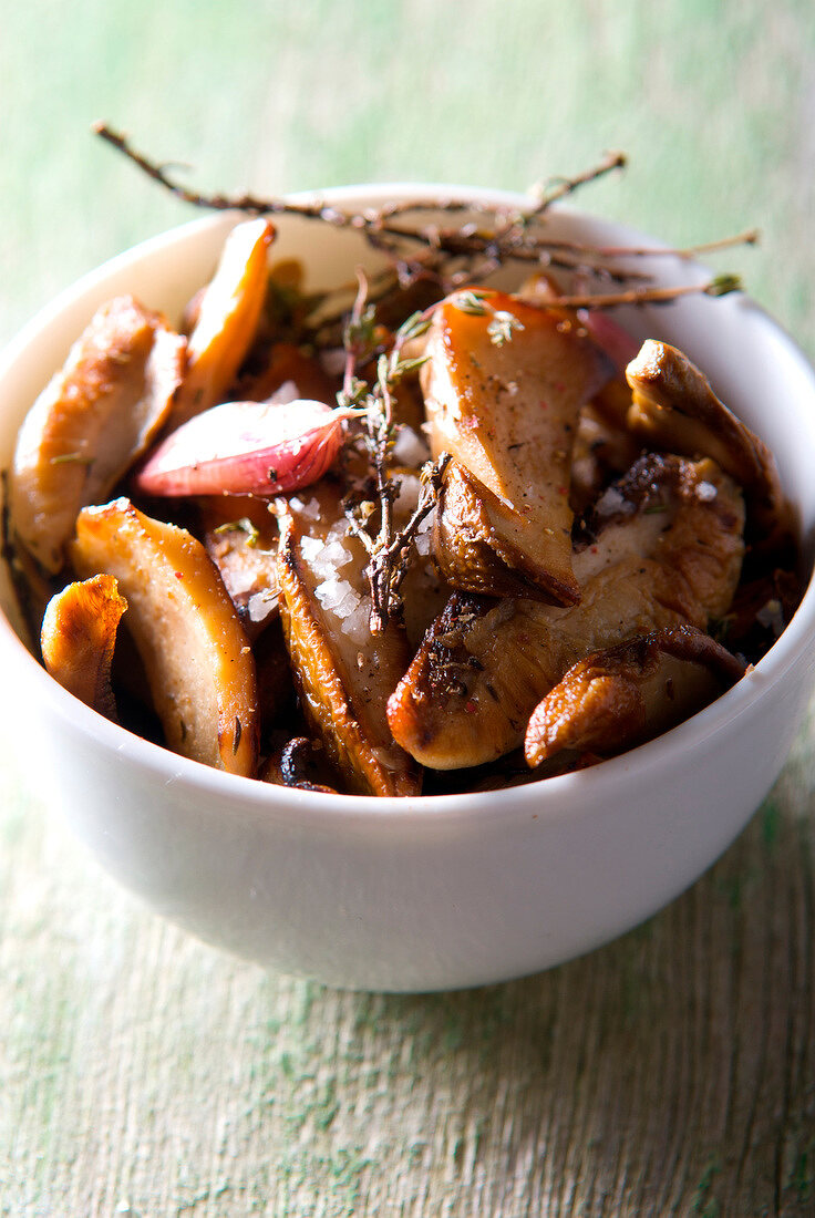 Pan-fried ceps with garlic, thyme and vinaigar