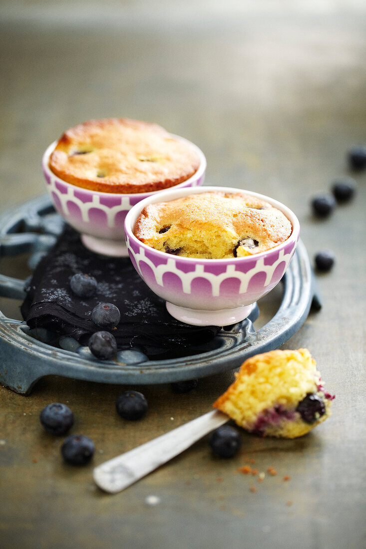 Blueberry mini cakes