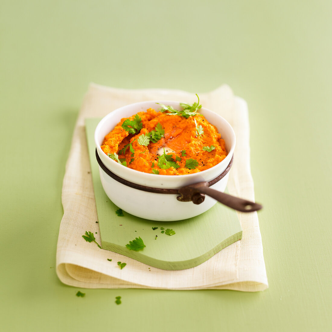 Carrot puree with chervil
