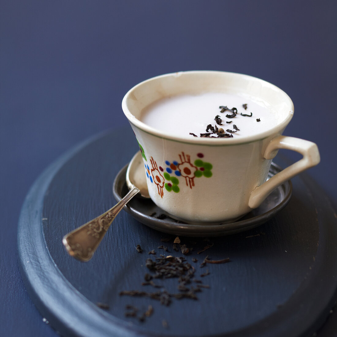 Joghurt mit geräuchertem Tee